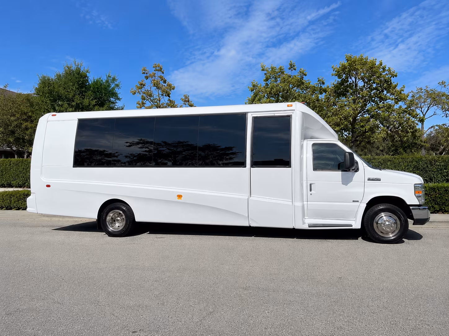 bus rentals for corporate retreats and team building trips from vineland
