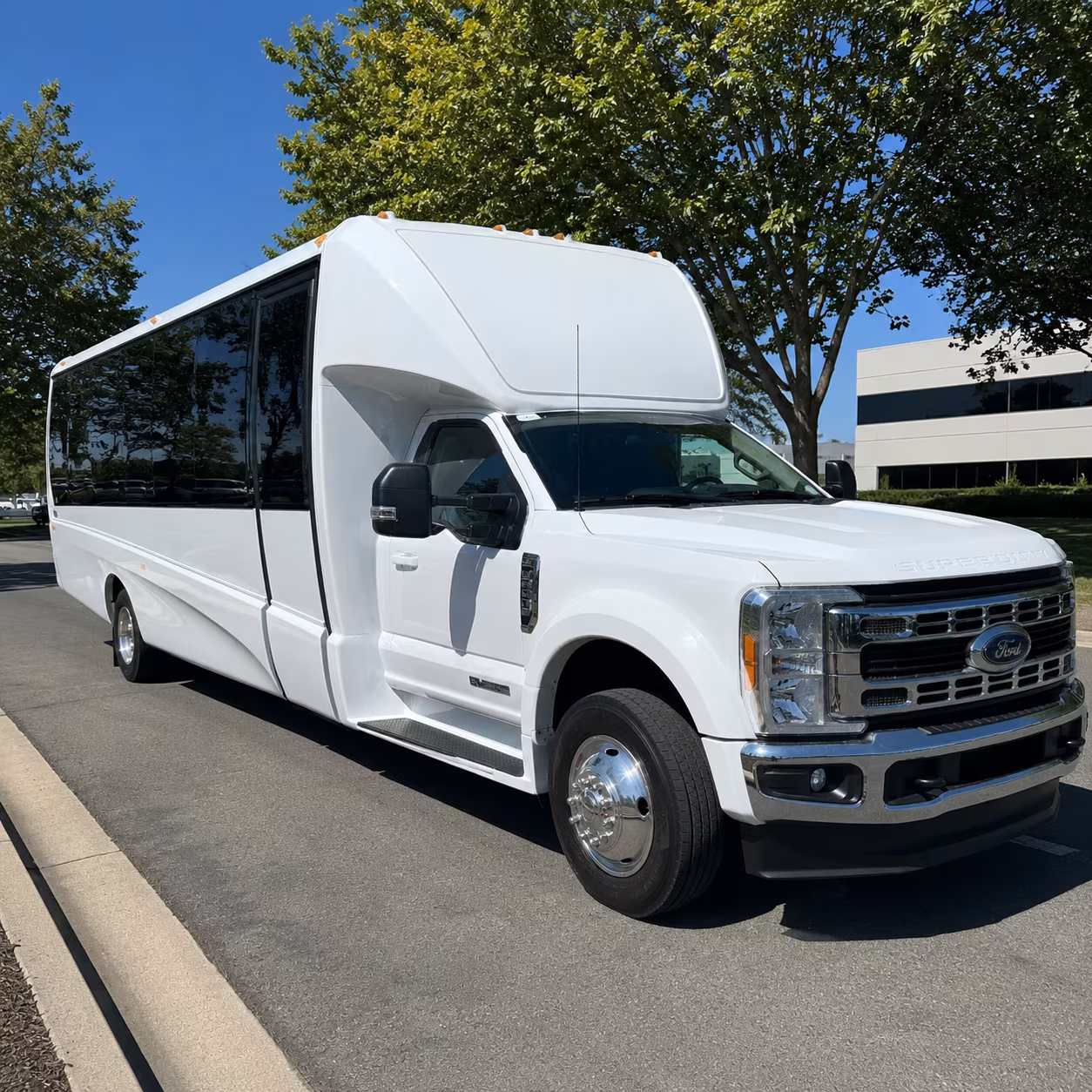 corporate and shuttle buses for vineland business events