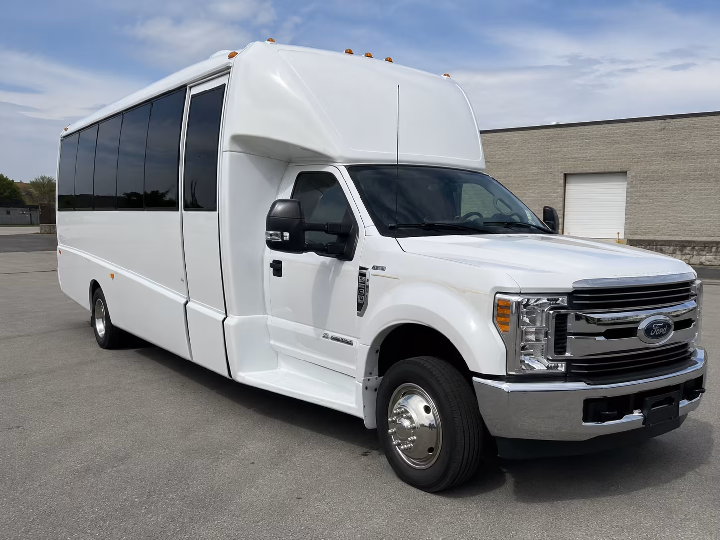 minibus rentals for vineland vineyard and winery wedding celebrations
