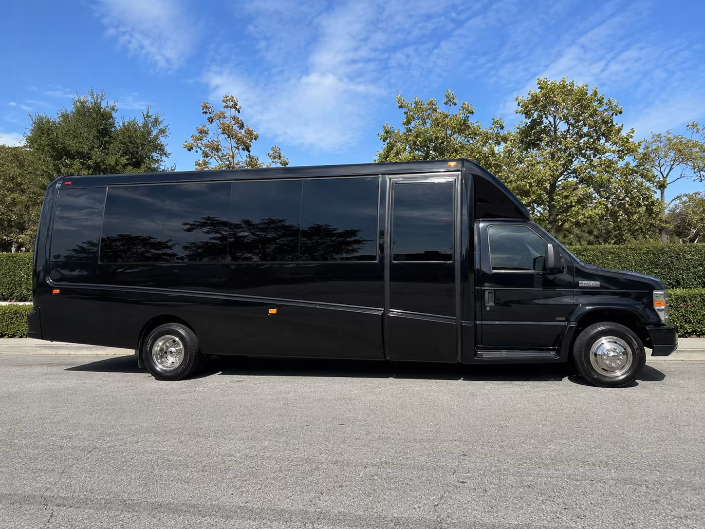 shuttle buses to xfinity mobile arena and philadelphia concert venues