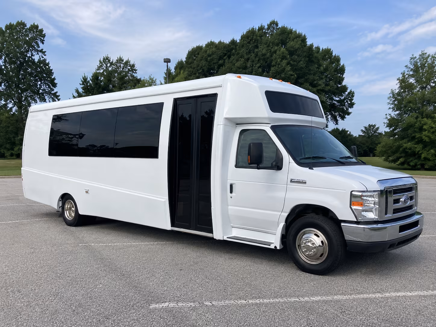 vineland 18 passenger party bus